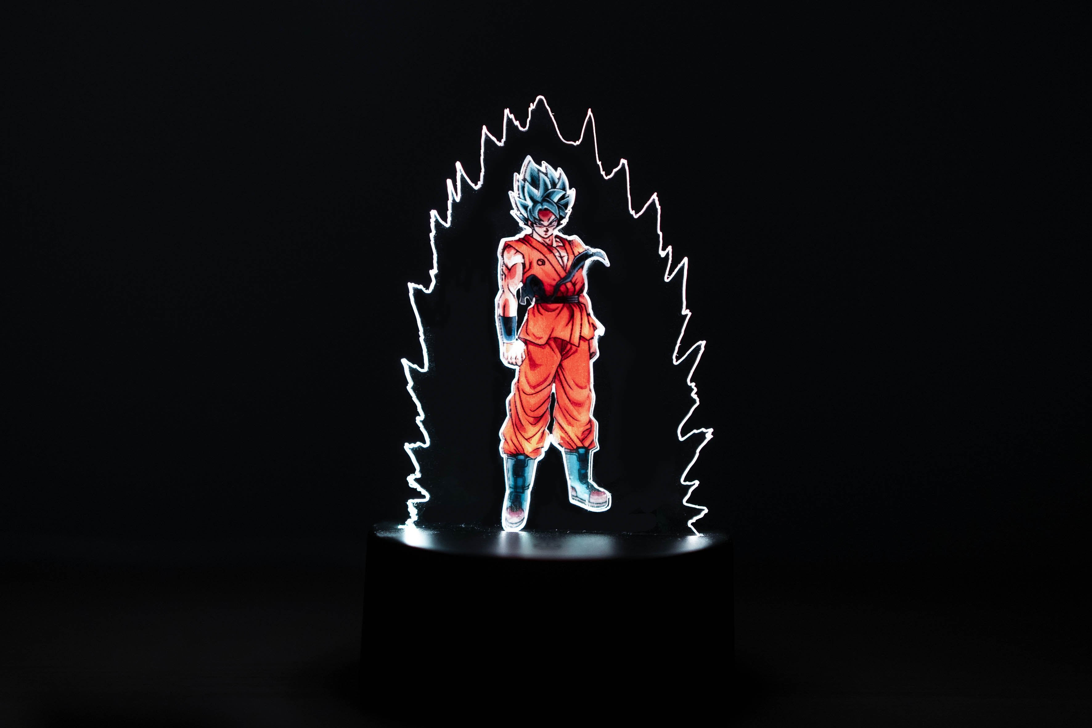 Goku Super Sayan Blue in legno e Plexiglass